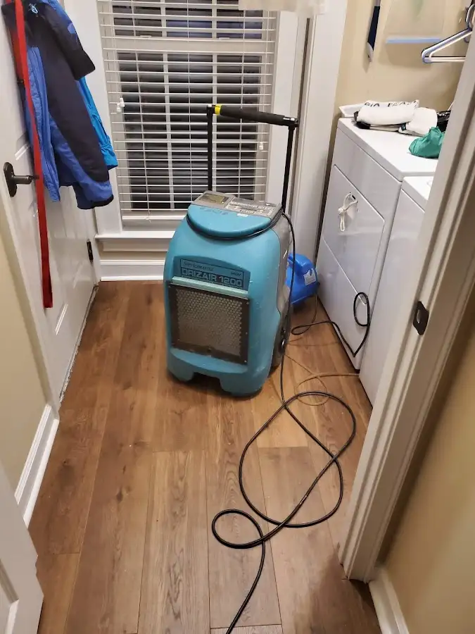 Commercial dehumidifier deployed for Crawl Space Restoration in Clarksville